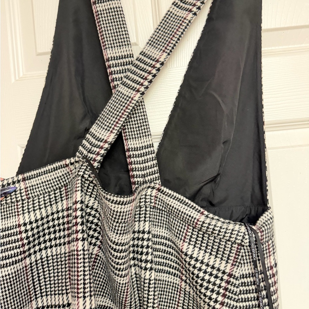Forever 21 Black and White Glen Plaid Deep V Pinafore Dress - Picture 2 of 4